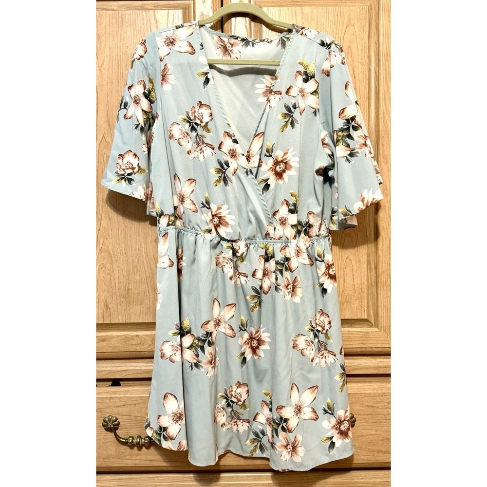 Floral Faux Wrap Dress Size 1X Womens Seafoam Elastic Waist Flutter Sleeve Flowy